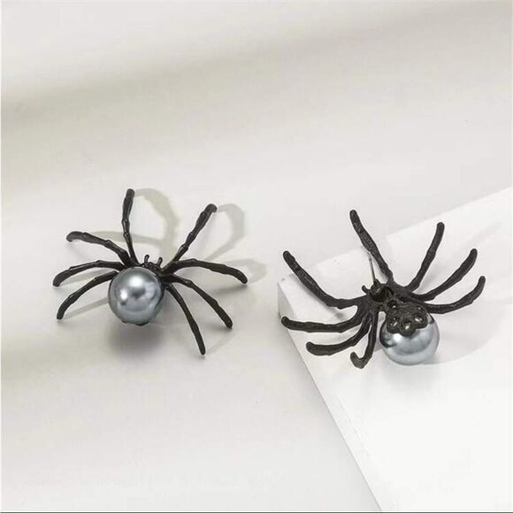 Goth Spider Faux Gray Pearl Earrings, Black, Long legs, Creepy, Spooky, - Picture 3 of 3